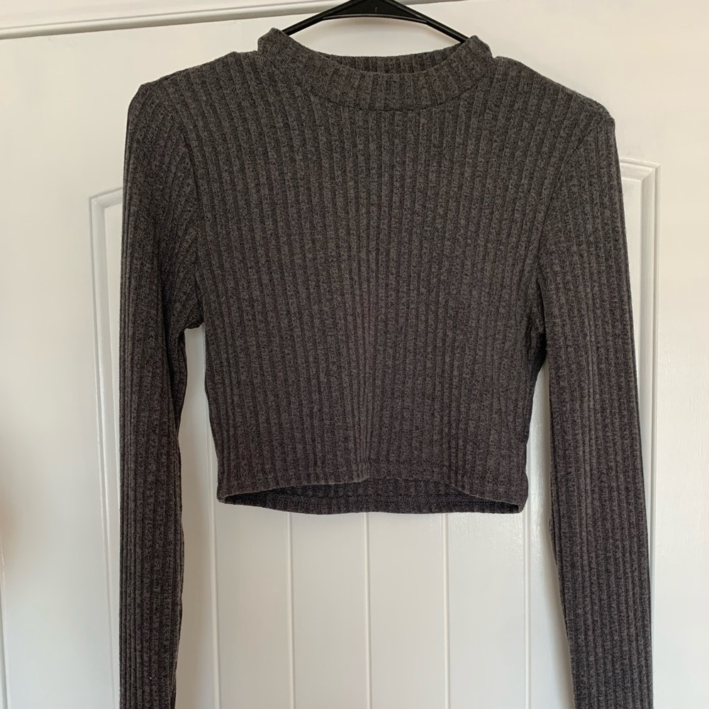 Forever 21 dark grey, textured mock neck, size medium